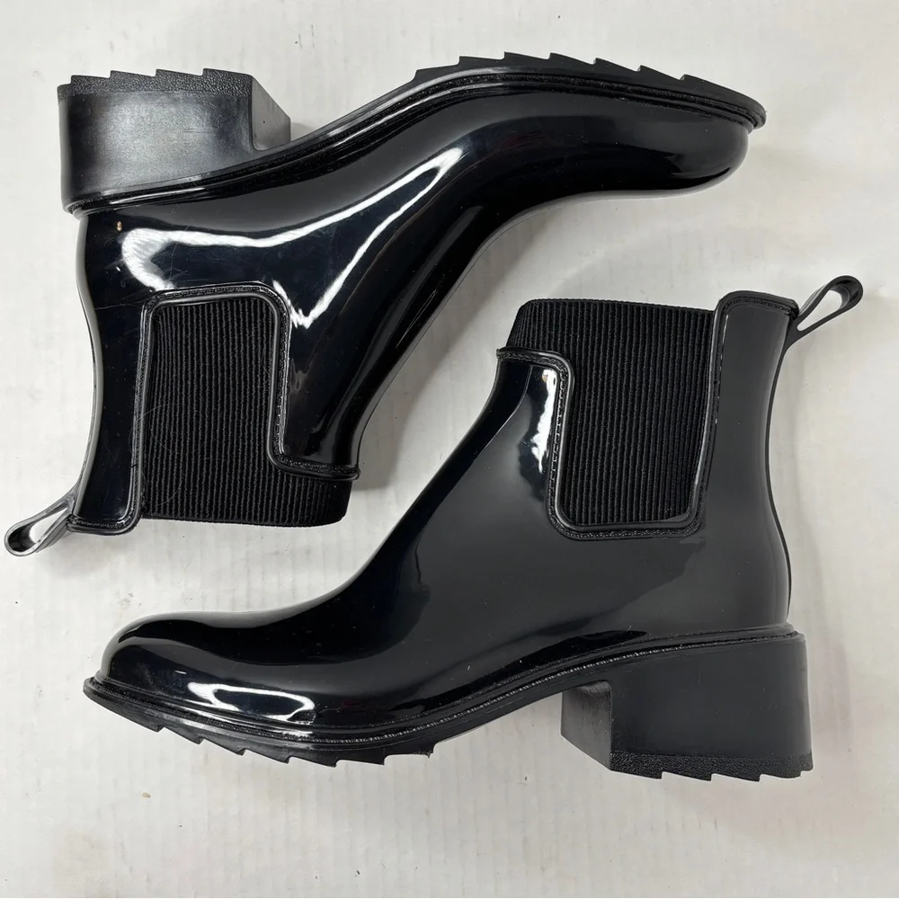 A New Day Camille heeled Chelsea rain Boots black shiny waterproof Size 8 NWOB